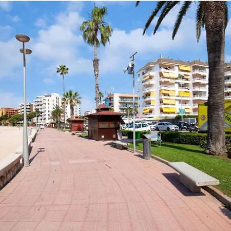 One Bedroom Flat In Fenals Lloret De Mar For 4 People Екстер'єр фото