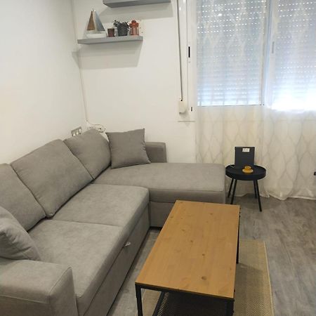 One Bedroom Flat In Fenals Lloret De Mar For 4 People Екстер'єр фото