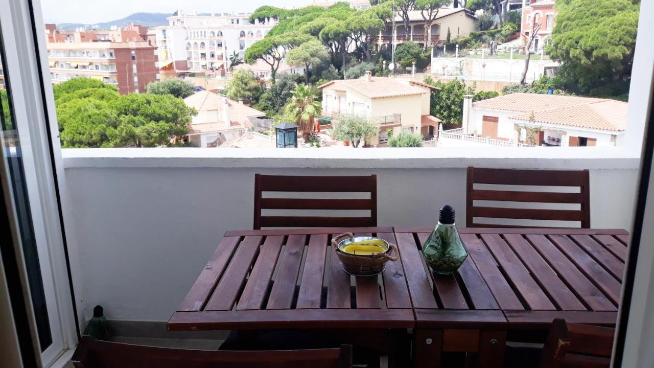 One Bedroom Flat In Fenals Lloret De Mar For 4 People Екстер'єр фото